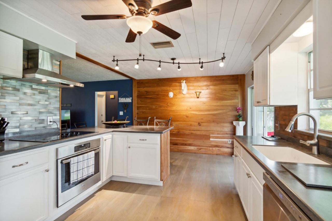 The Lake Home - Pet Friendly! A Beautiful Oasis In The Heart Of Florida! Home เฮนส์ซิตี้ ภายนอก รูปภาพ