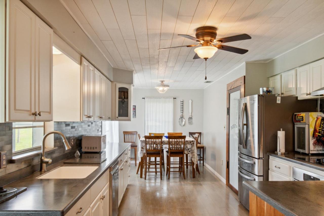 The Lake Home - Pet Friendly! A Beautiful Oasis In The Heart Of Florida! Home เฮนส์ซิตี้ ภายนอก รูปภาพ
